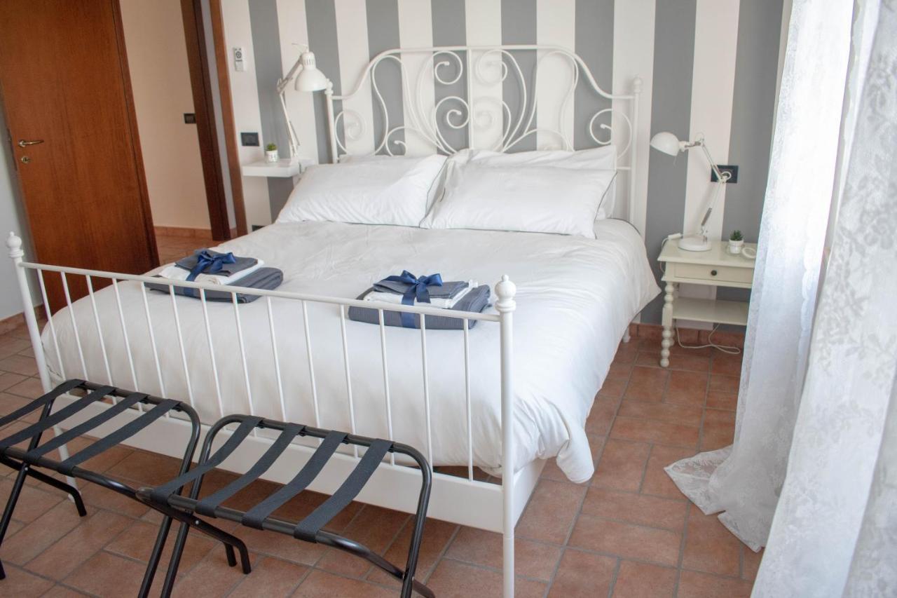 Lacasaceleste Osimo Esterno foto